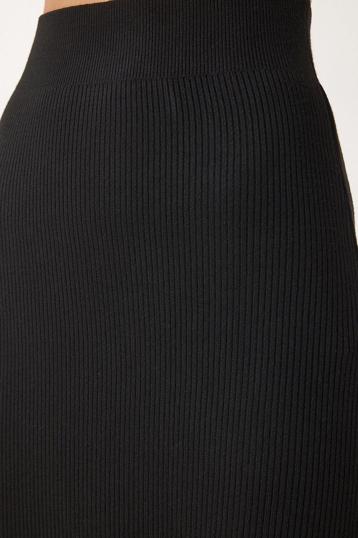 Siyah Fitilli Triko Etek PN00082