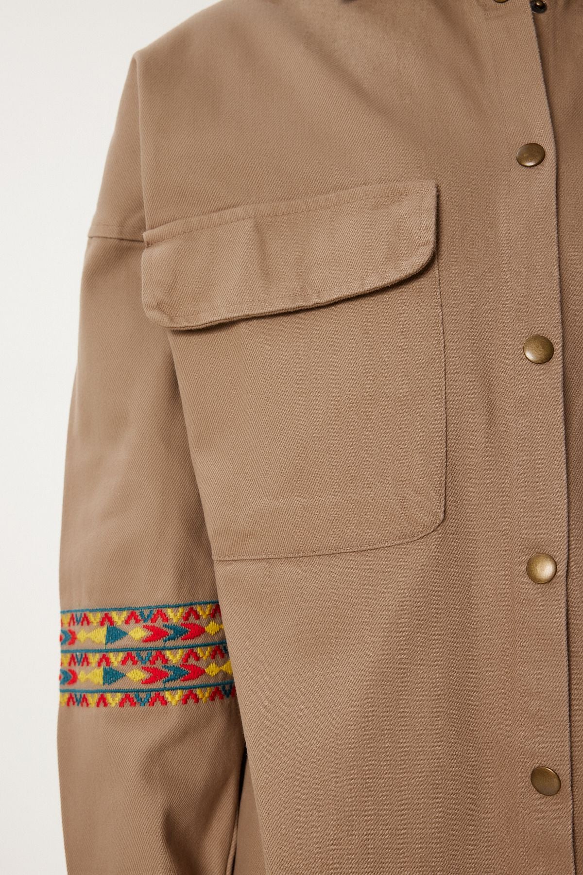 Açık Kahverengi Etnik Nakışlı Oversize Gabardin Gömlek Ceket SA00039