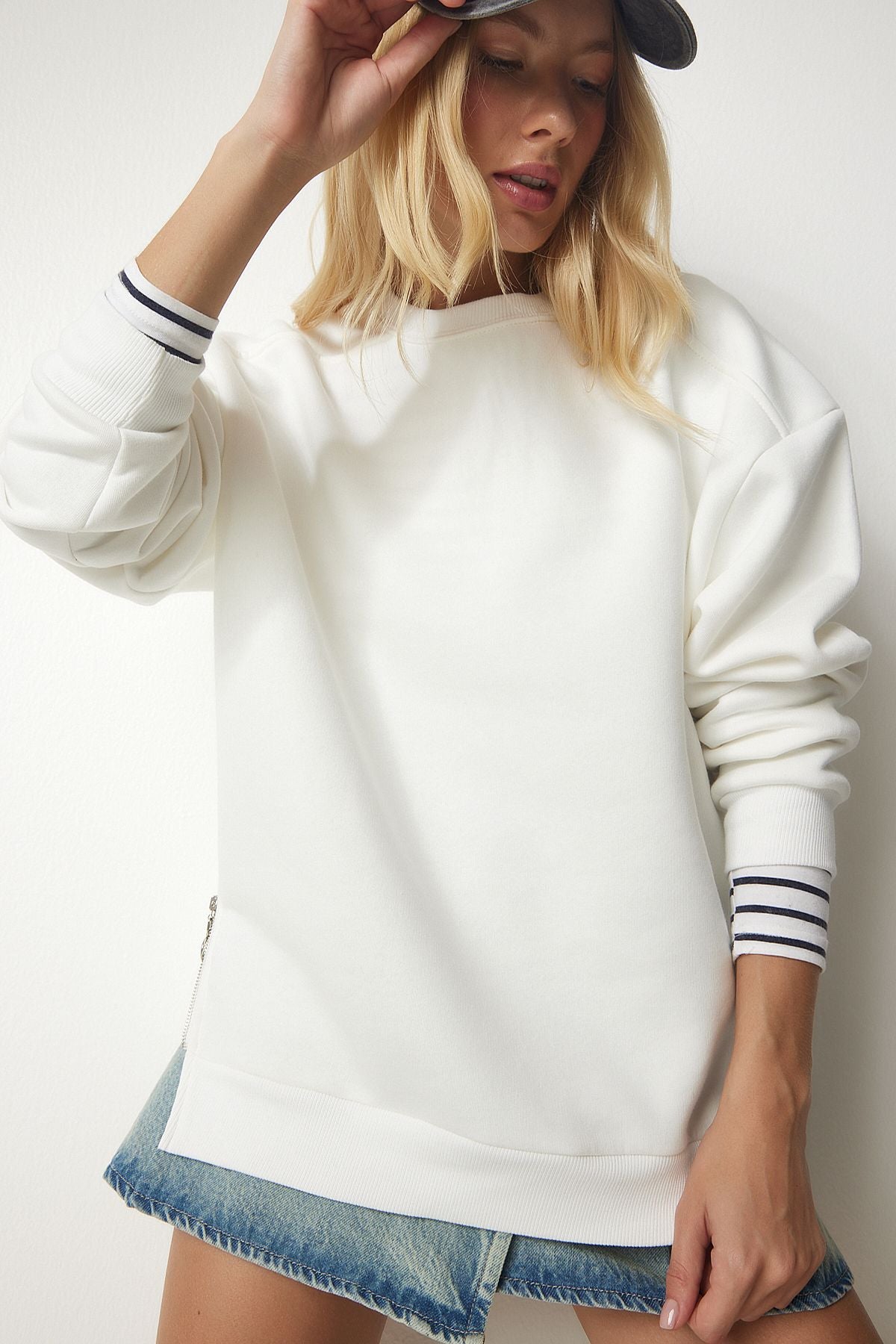 Ekru Fermuar Detaylı Şardonlu Örme Sweatshirt UB00148