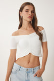 Kemik Büzgü Detaylı Crop Sandy Bluz Lİ00117
