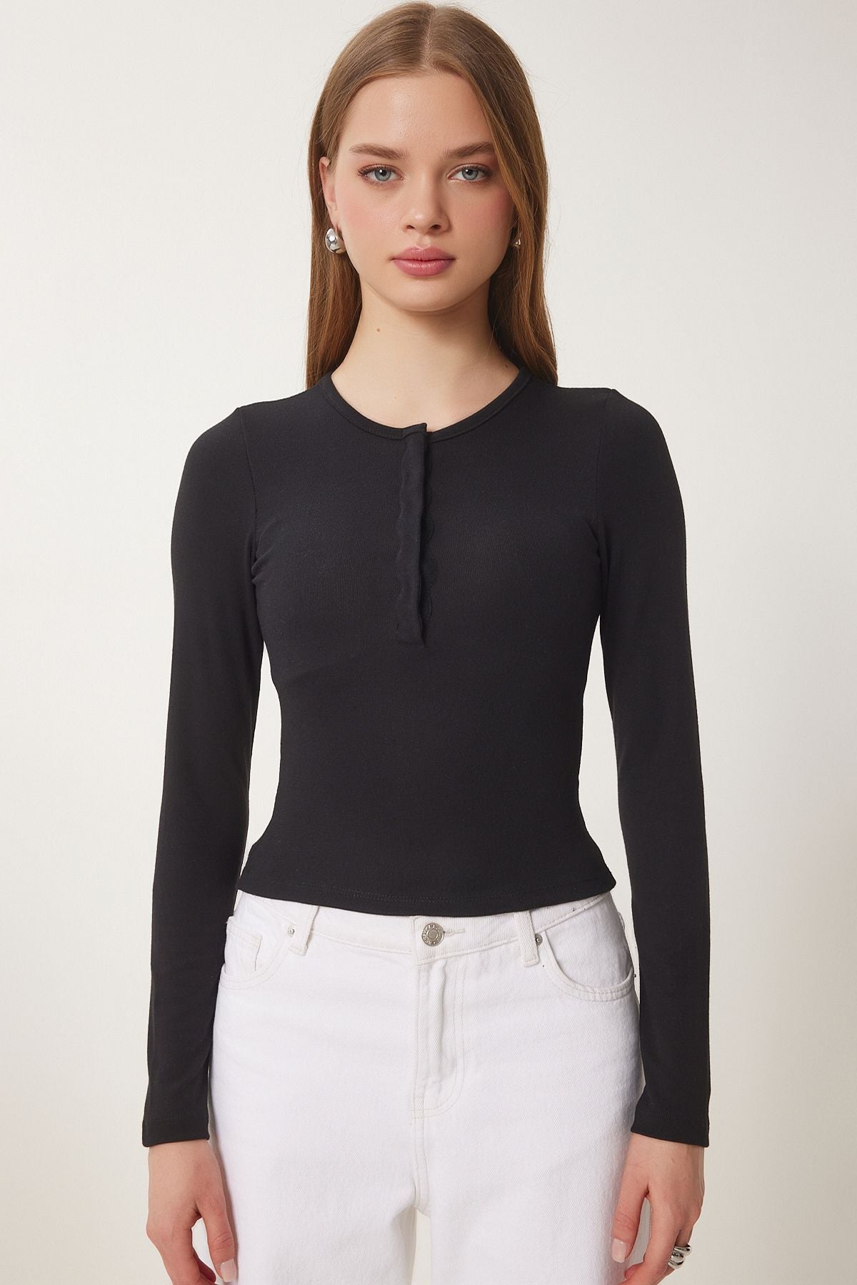 Siyah Çıtçıtlı Basic Örme Crop Bluz FW00002