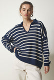 Lacivert Polo Yaka Crop Triko Kazak  US00293