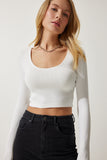 Beyaz U Yaka Fitilli Crop Triko Bluz PF00068