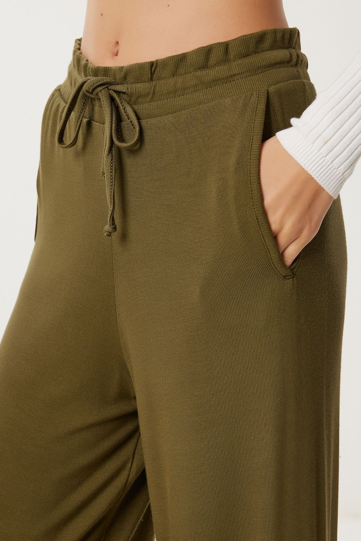 Haki Cepli Geniş Paça Örme Pantolon UB00470