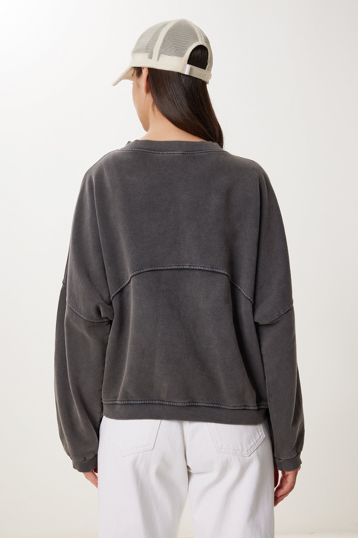 Antrasit Yıkamalı Oversize Örme Sweatshirt UB00409