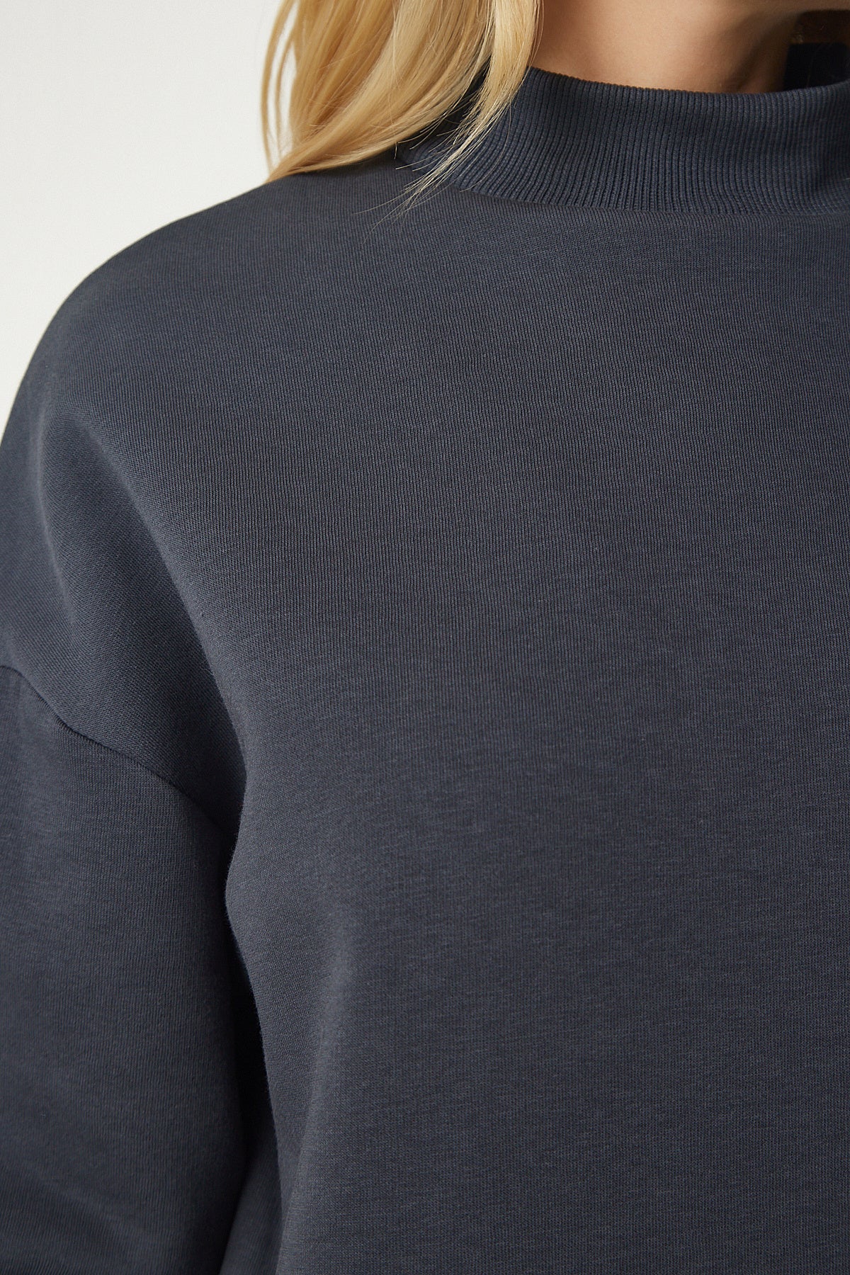 Antrasit Dik Yaka Basic Şardonlu Sweatshirt UB00166