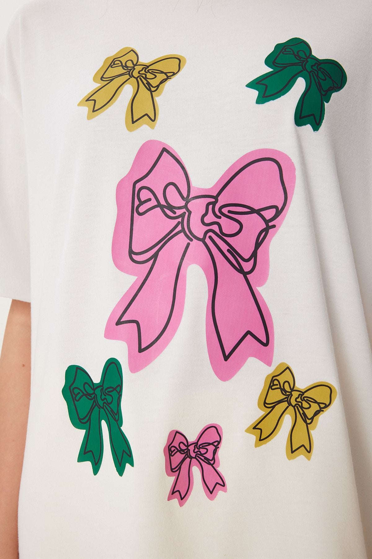Beyaz Fiyonk Baskılı Örme T-Shirt VN00024