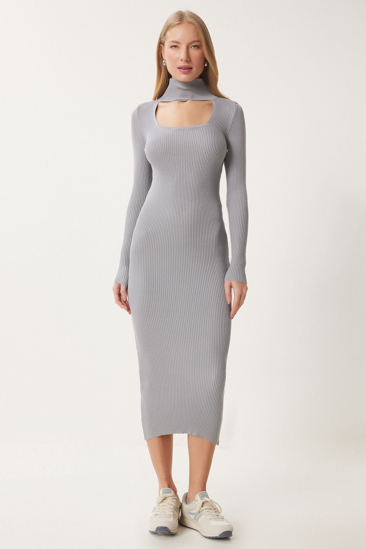 Gri Cut Out Detaylı Dik Yaka Fitilli Triko Elbise FN03388