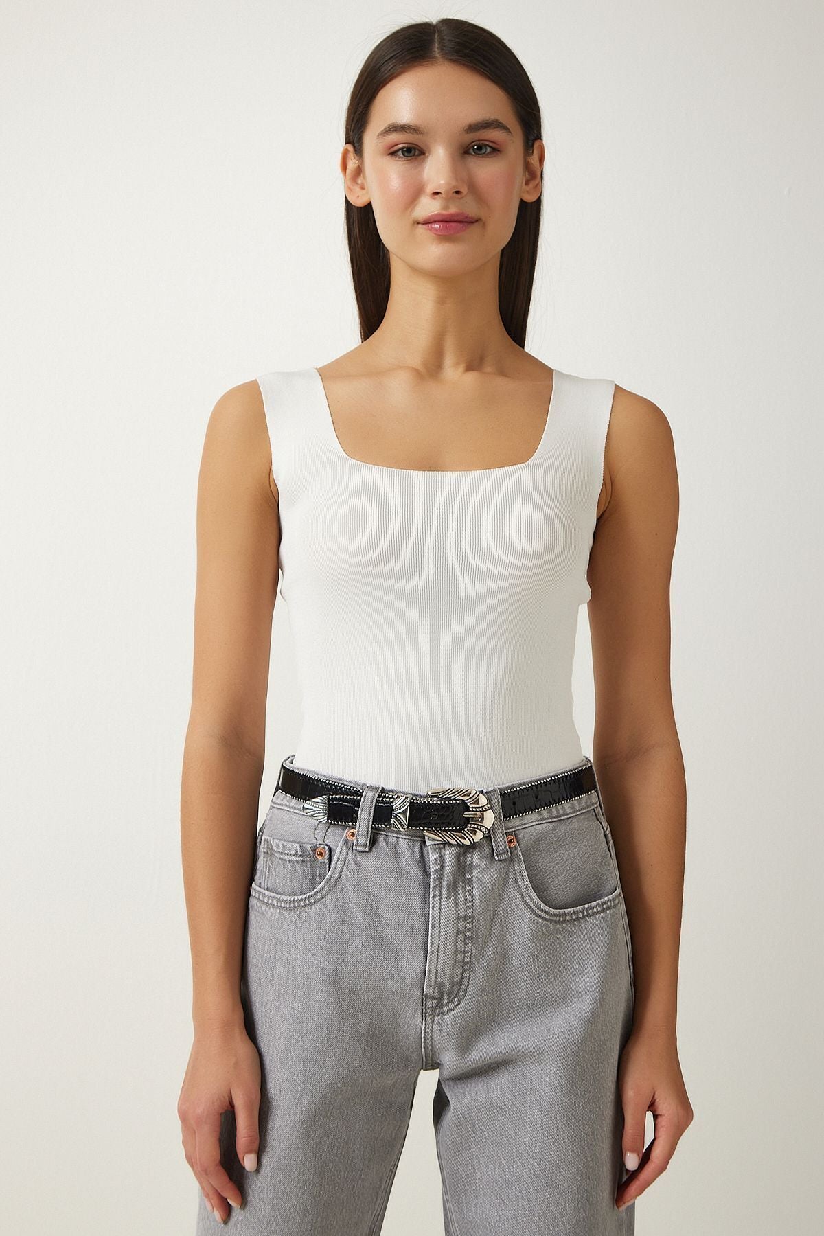 Beyaz Kare Yaka Triko Crop Bluz US00358