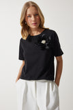 Siyah İncili Çiçek Detaylı Örme T-Shirt NJ00146