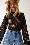 Siyah Delikli Mevsimlik Crop Triko Bluz CR00426
