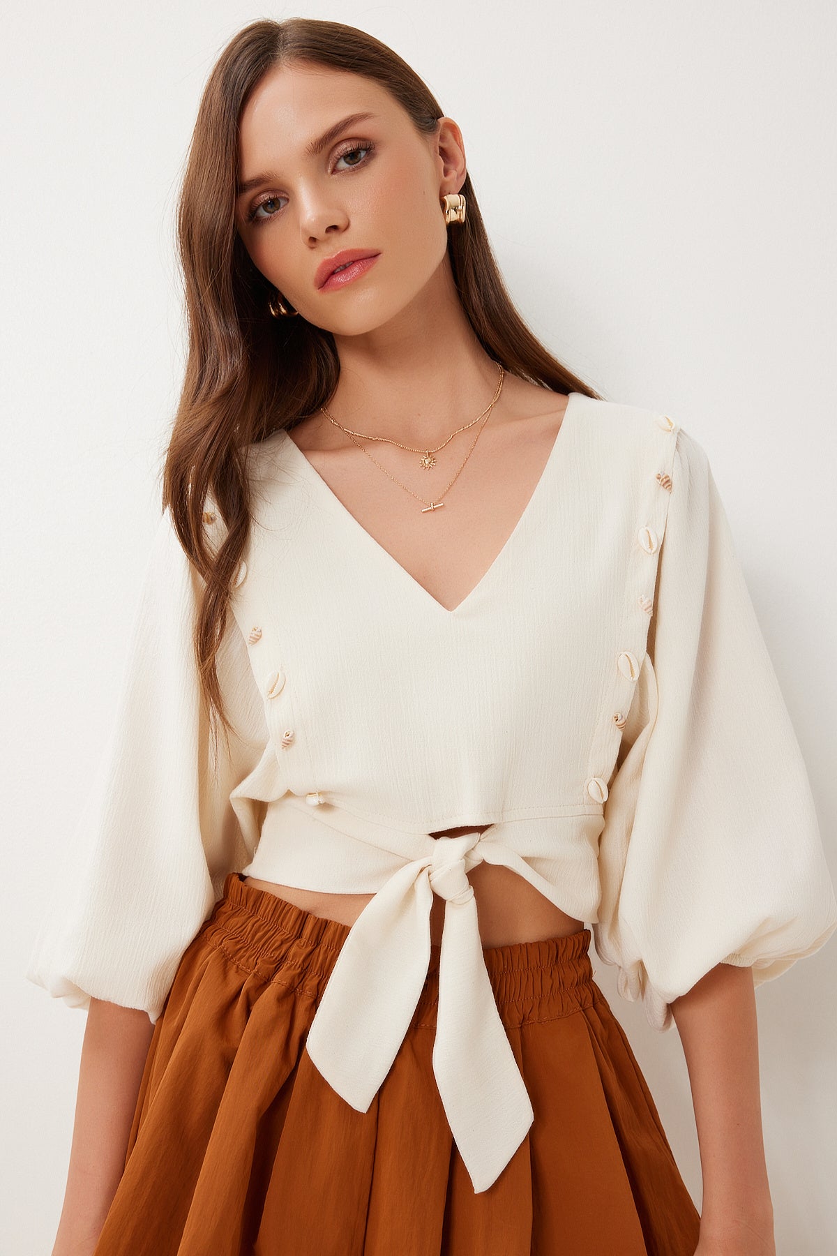 Krem Deniz Kabuklu Crop Keten Bluz BV00135