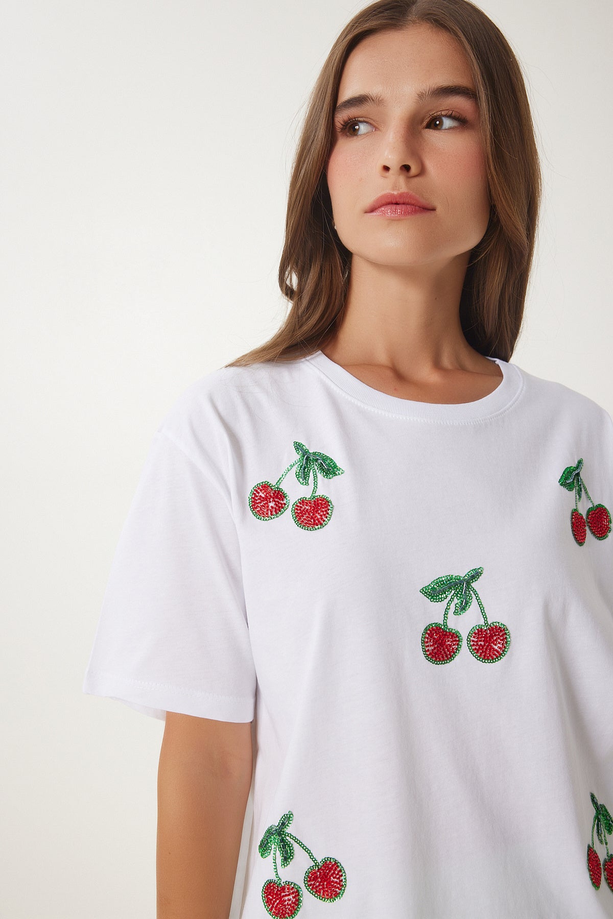 Beyaz Boncuk Detaylı Örme T-Shirt BW00002