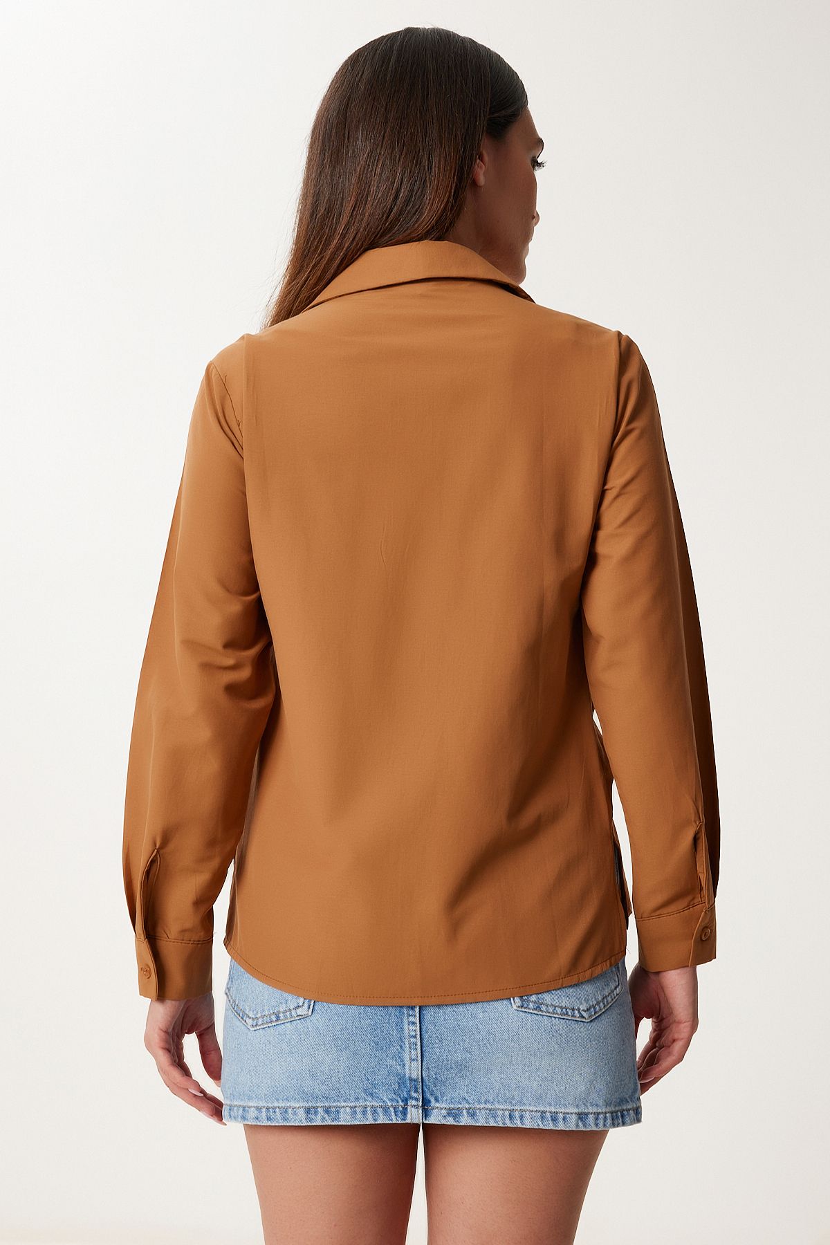 Taba Altın Aplikeli Poplin Gömlek US00975