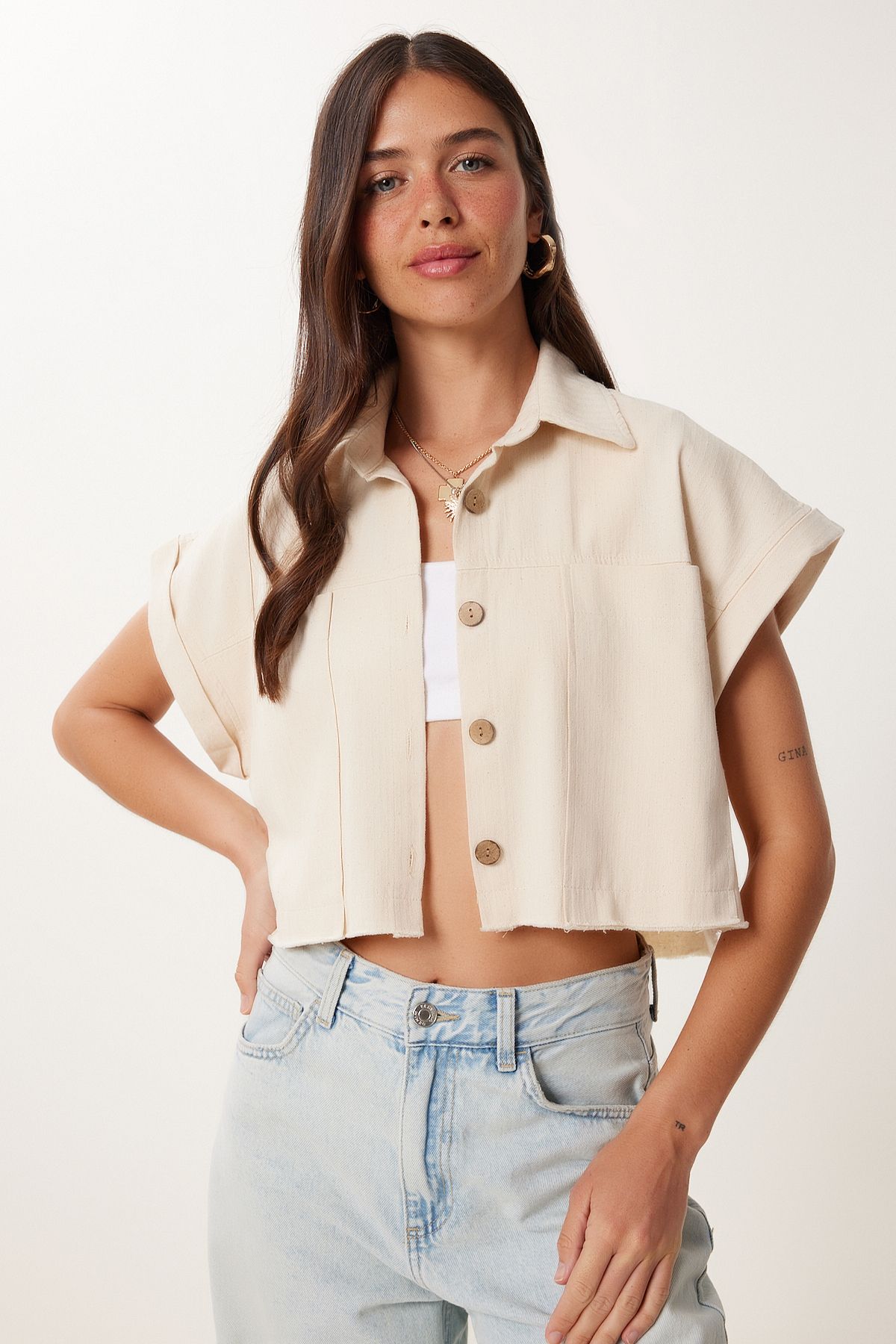 Krem Cepli Keten Crop Gömlek ZH00056