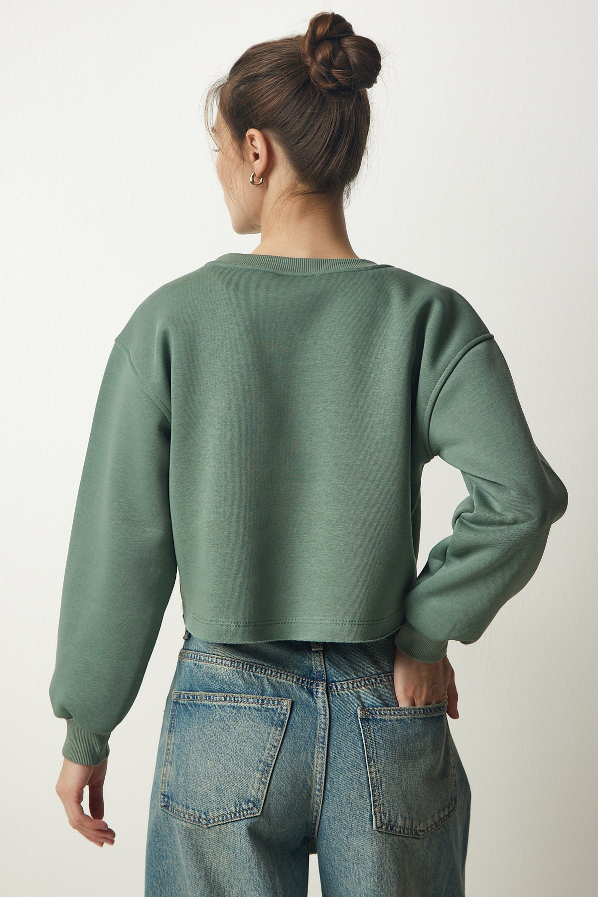 Çağla Yeşili Bisiklet Yaka Şardonlu Crop Örme Sweatshirt  BF00085