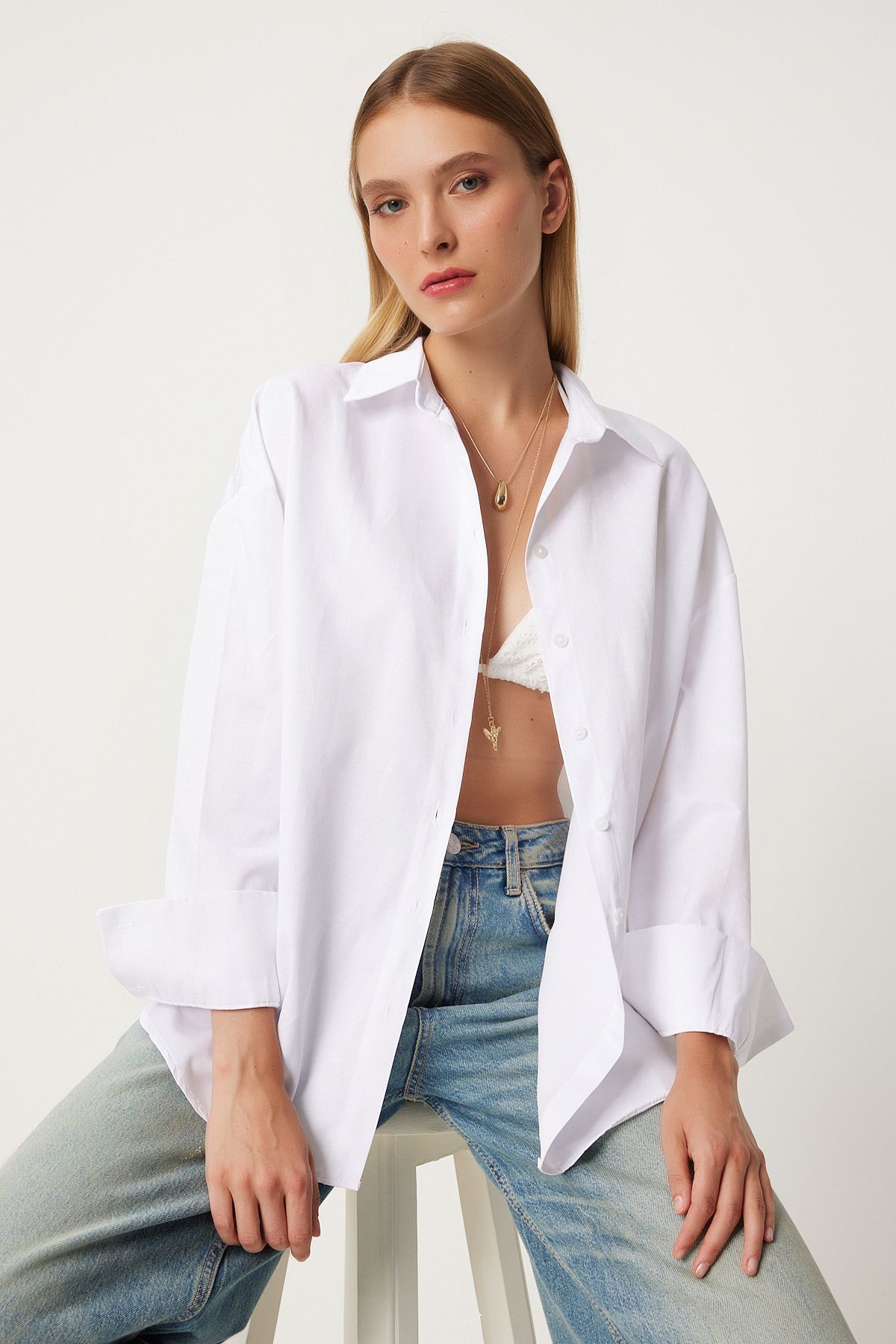 Beyaz Oversize Basic Gömlek  FN03247