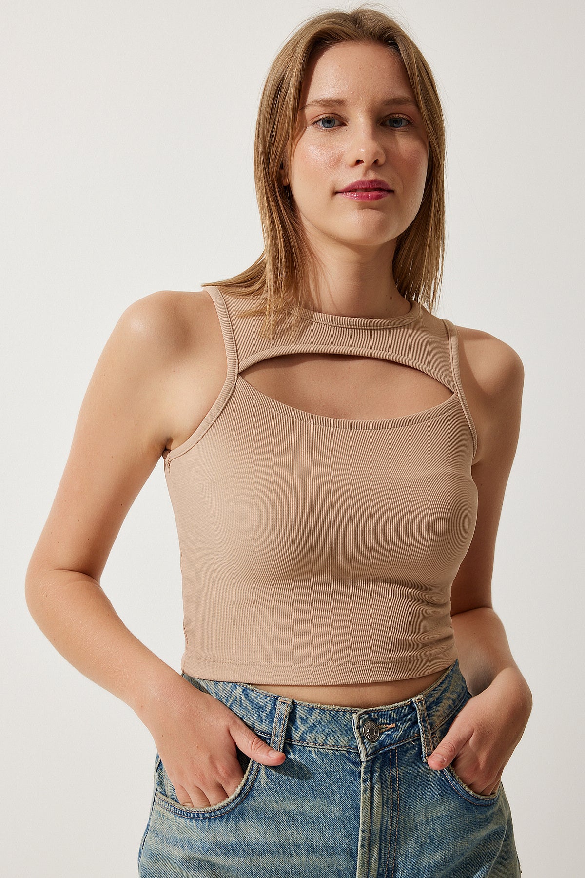 Bisküvi Cut Out Detaylı Fitilli Crop Örme Bluz KH00089