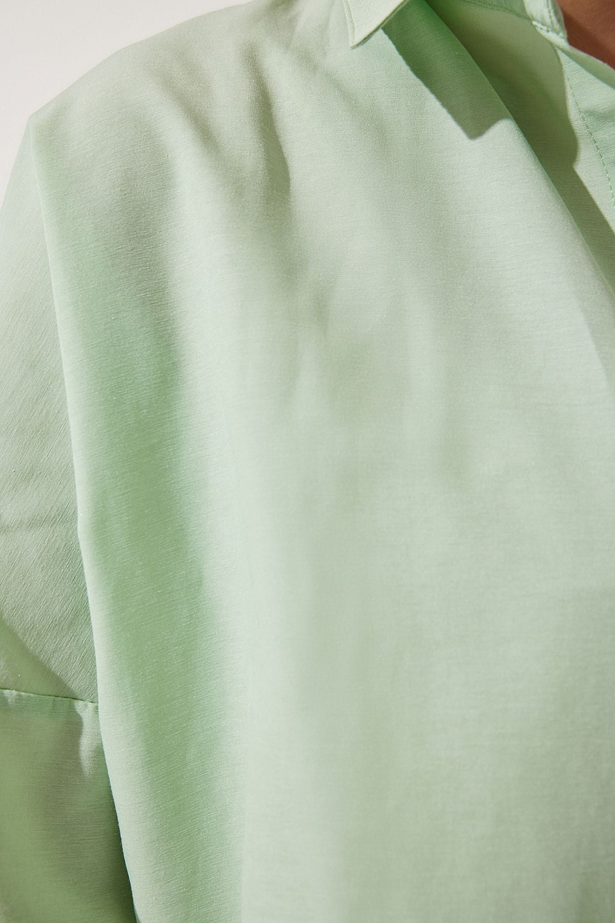 Uçuk Yeşil Oversize Uzun Basic Gömlek  DD00842