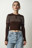 Kahverengi Krem Düğmeli Yaka Fitilli Crop Triko Bluz NF00077