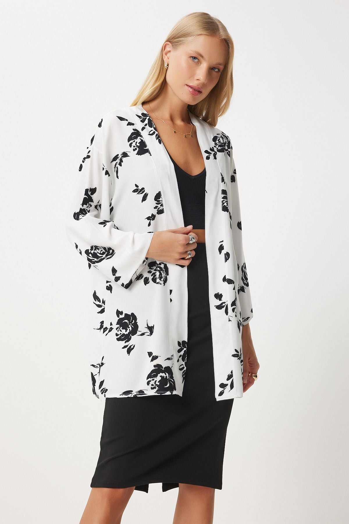 Beyaz Desenli Viskon Kimono EN00615