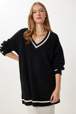 Siyah V Yaka Oversize Uzun Triko Kazak  BP00140