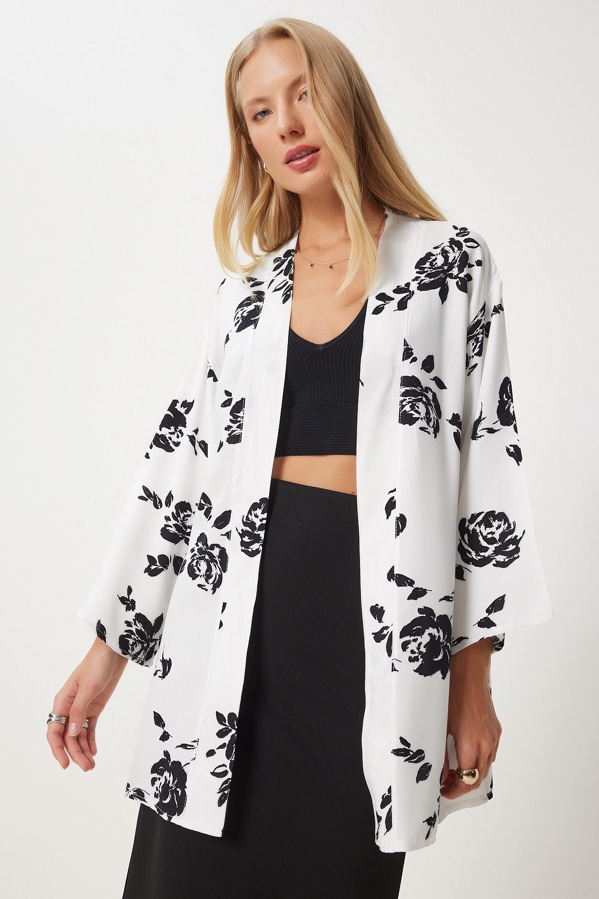 Beyaz Desenli Viskon Kimono EN00615