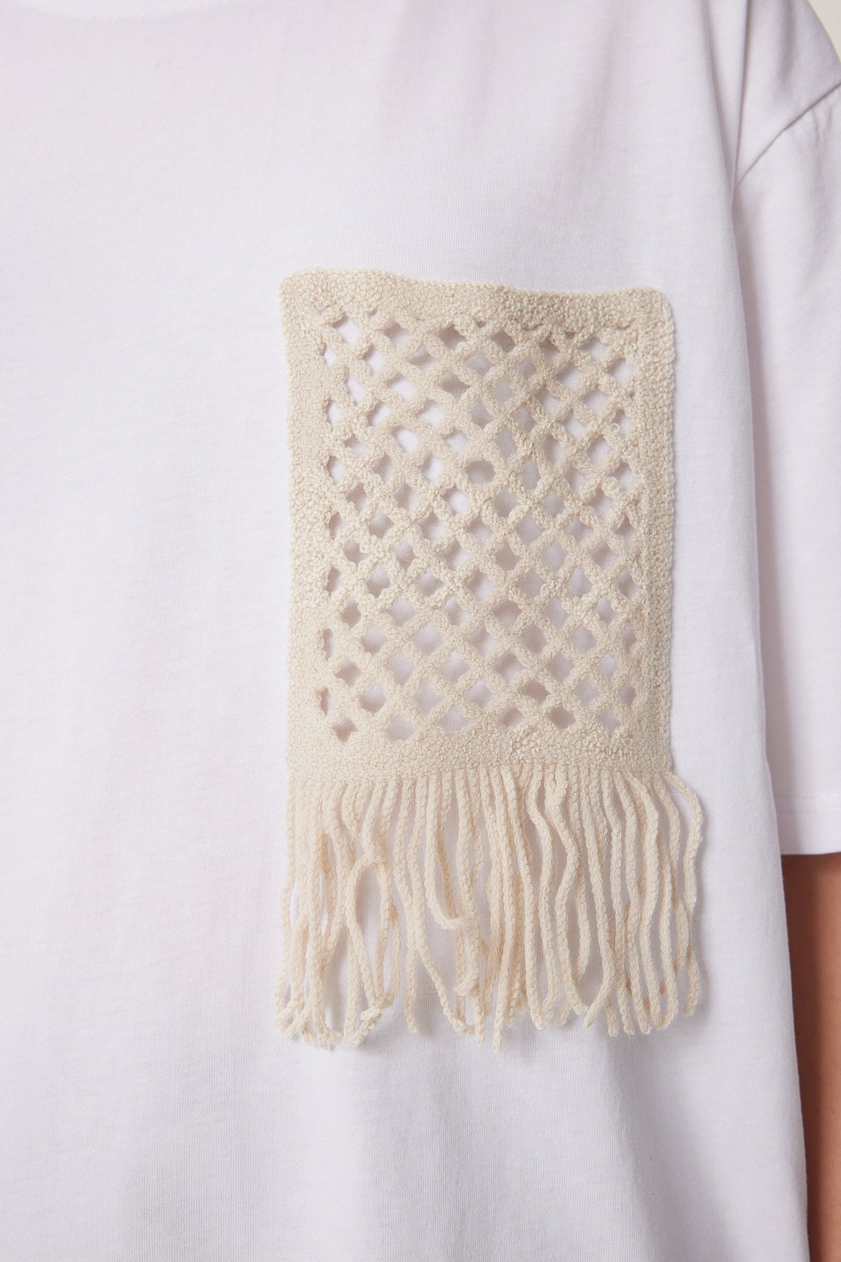Beyaz Oversize Nakış Cepli Örme T-Shirt ZV00277
