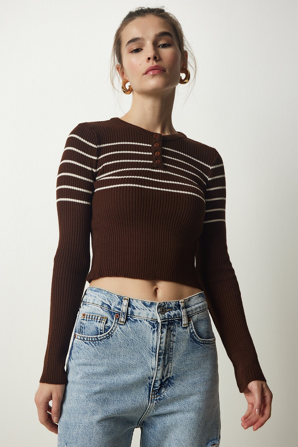 Kahverengi Krem Düğmeli Yaka Fitilli Crop Triko Bluz NF00077
