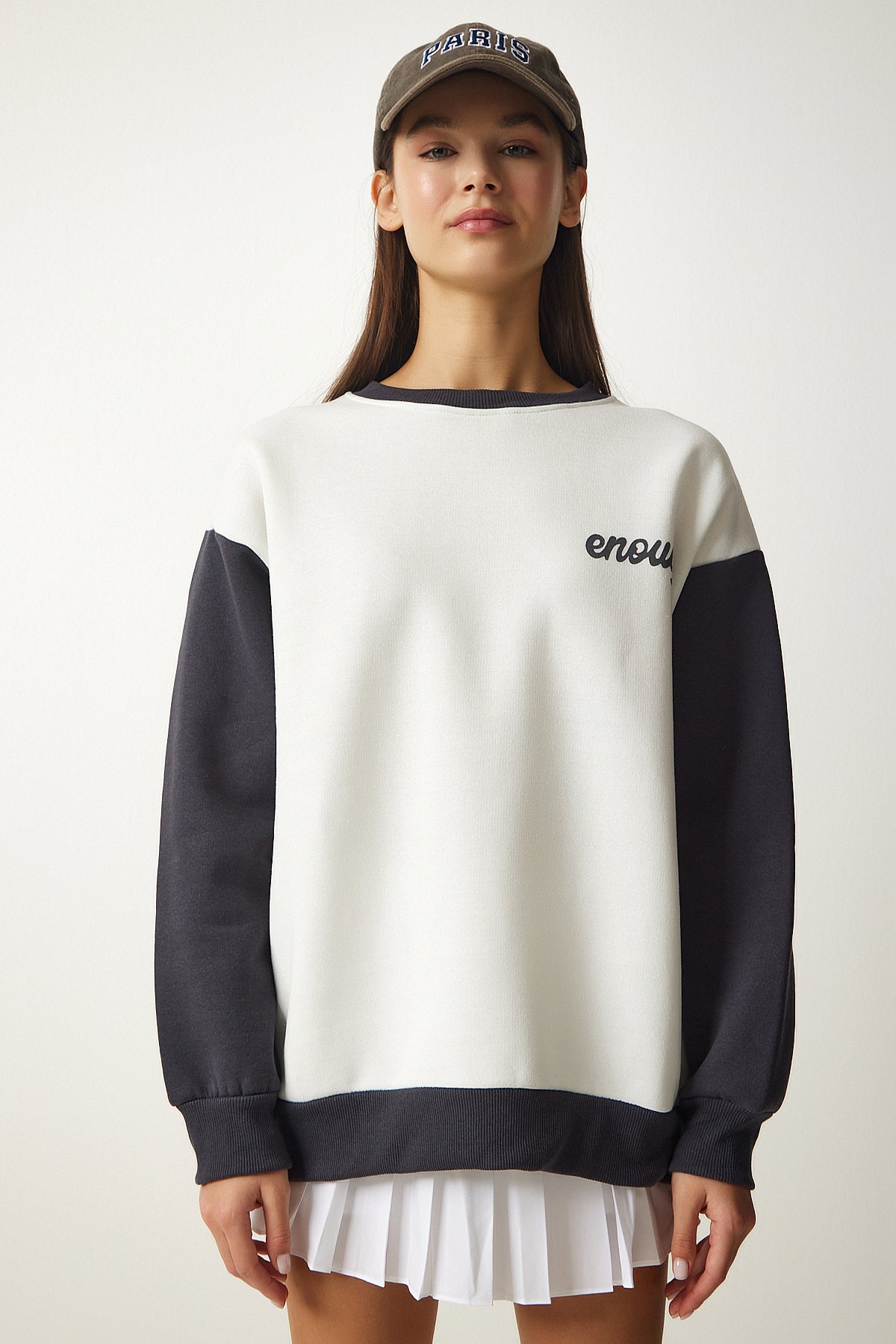 Beyaz Antrasit Blok Renkli Şardonlu Sweatshirt OW00005