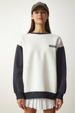 Beyaz Antrasit Blok Renkli Şardonlu Sweatshirt OW00005