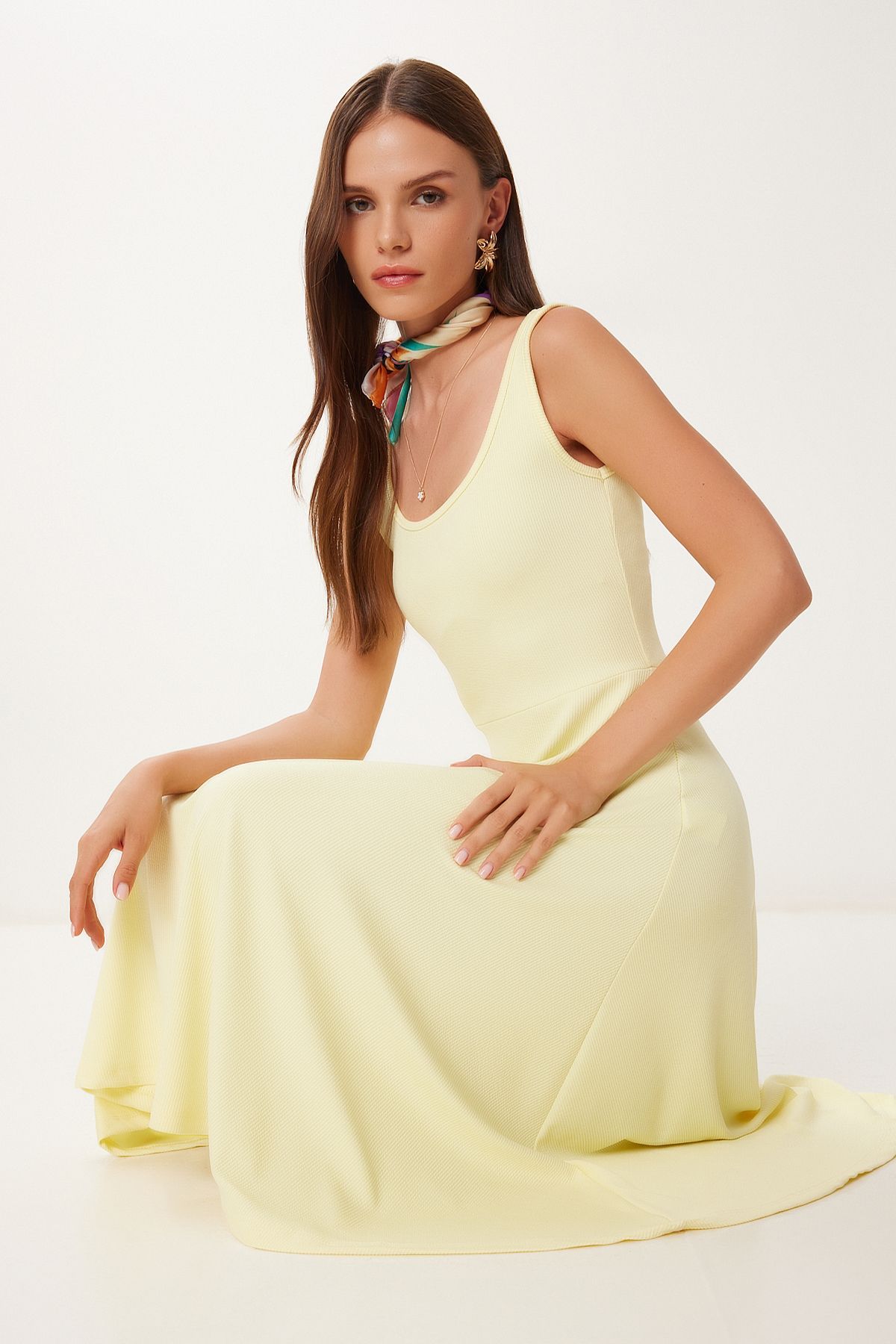 Sarı Askılı Yazlık Fitilli Örme Midi Elbise DZ00130