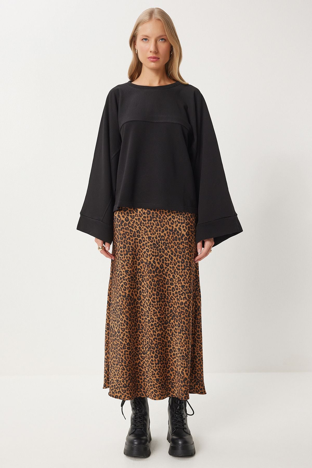 Siyah Geniş Kol Oversize Örme Sweatshirt  FN03334