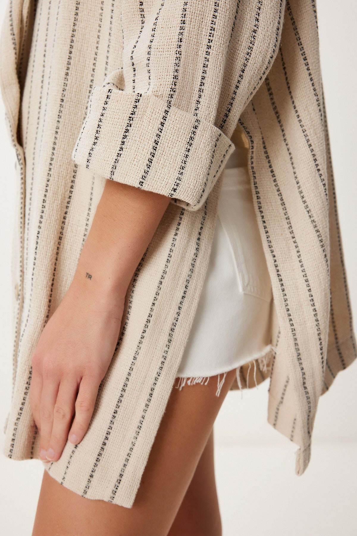 Krem Siyah Oversize Çizgili Mevsimlik Keten Ceket MX00224