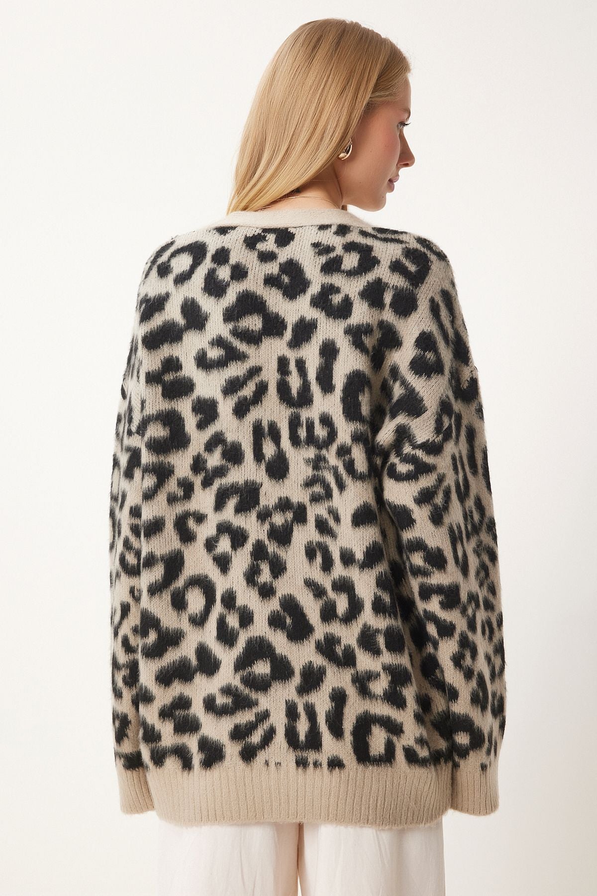 Vizon Siyah Leopar Desenli Sakallı Triko Hırka DP00220