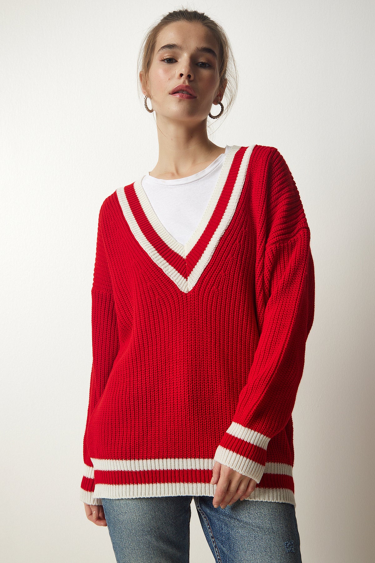 Kırmızı V Yaka Şerit Detaylı Oversize Triko Kazak YY00191