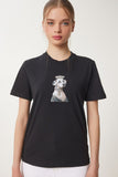 Siyah Şık Taşlı Armalı Pamuklu Örme T-Shirt CR00473