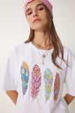 Beyaz Boncuk Detaylı Baskılı Örme T-Shirt BW00003