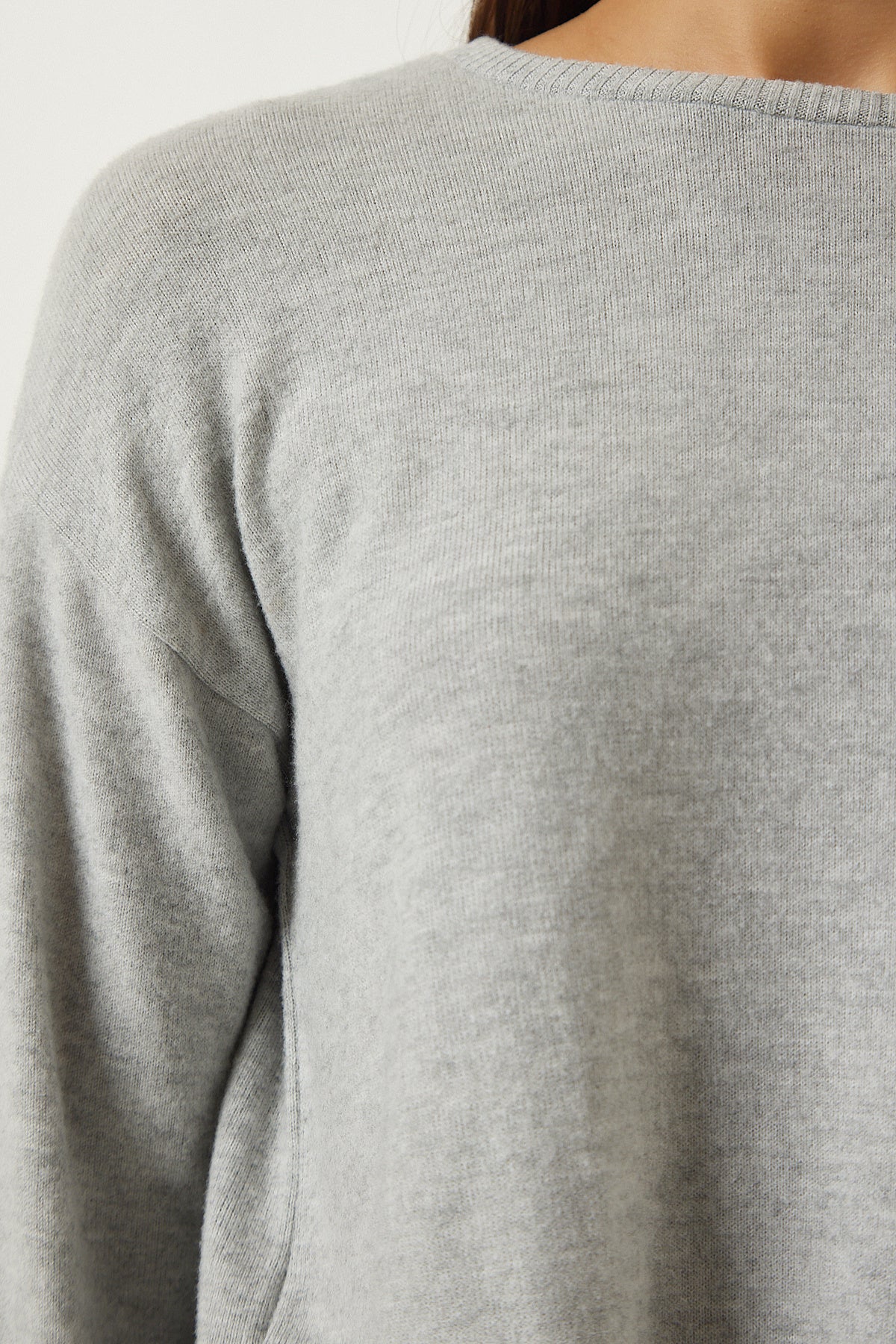 Gri Yumuşak Dokulu Crop Örme Bluz UB00214