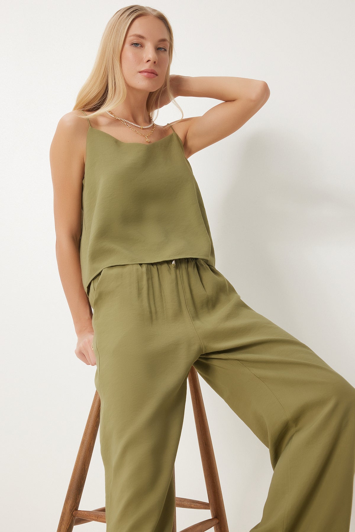 Haki Askılı Dokuma Bluz Pantolon Takım MC00293