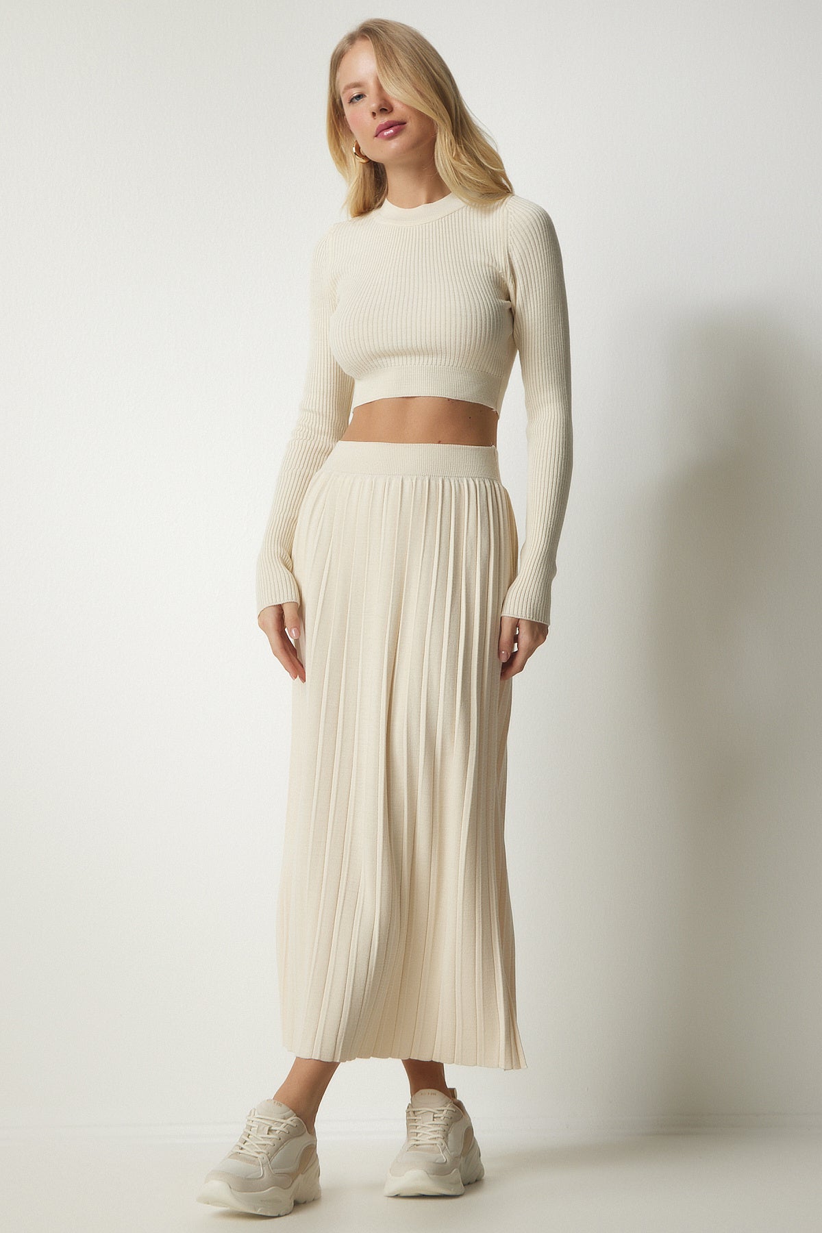 Krem Fitilli Triko Crop Etek Takım Kİ00106