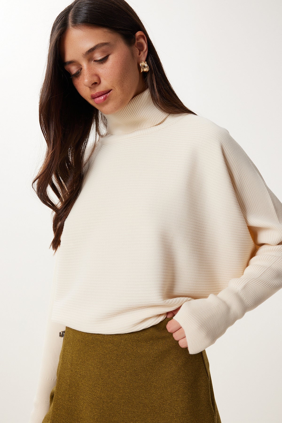 Krem Parmak Geçmeli Crop Fitilli Triko Kazak MX00238
