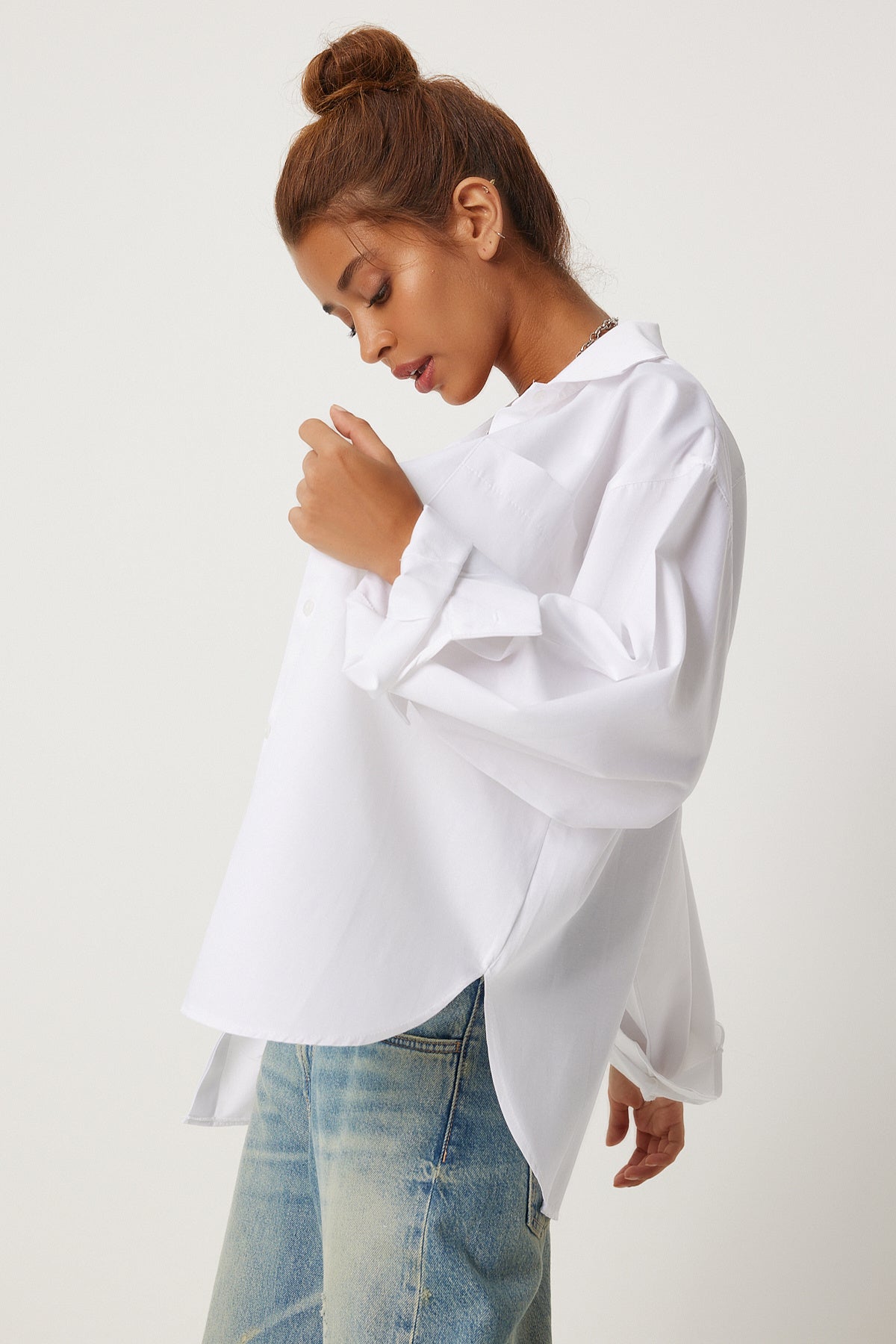 Beyaz Cepli Oversize Gömlek  FN03248