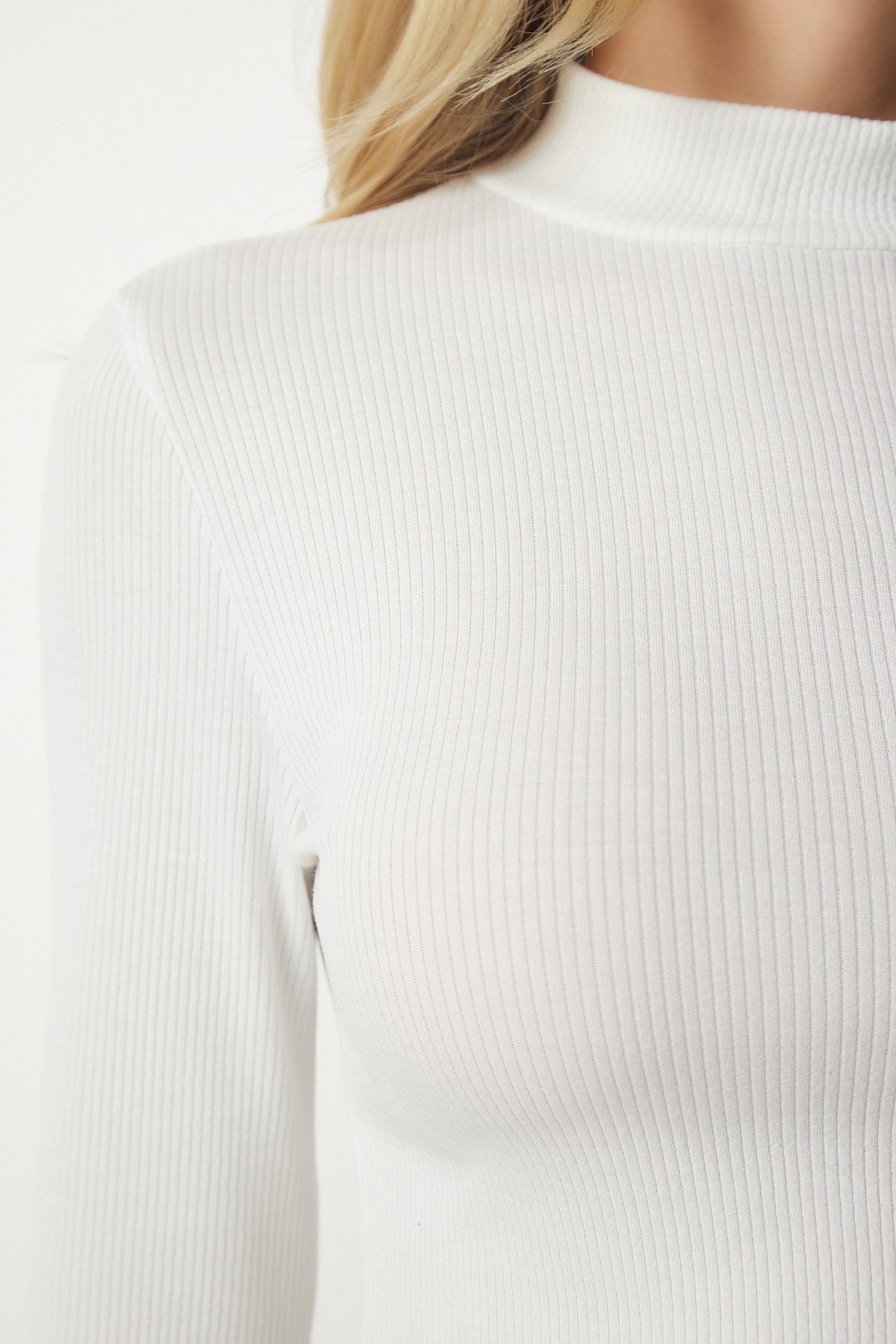 Beyaz Dik Yaka Fitilli Kaşkorse Crop Bluz ub00165