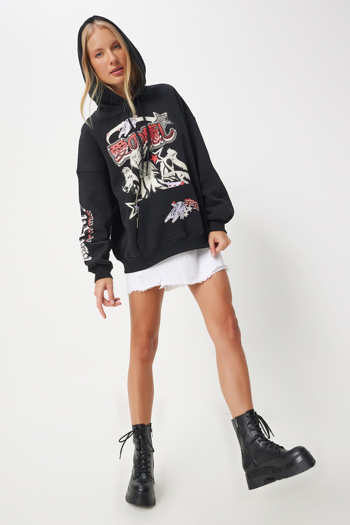 Siyah Baskılı Kapüşonlu Şardonlu Örme Sweatshirt VN00013