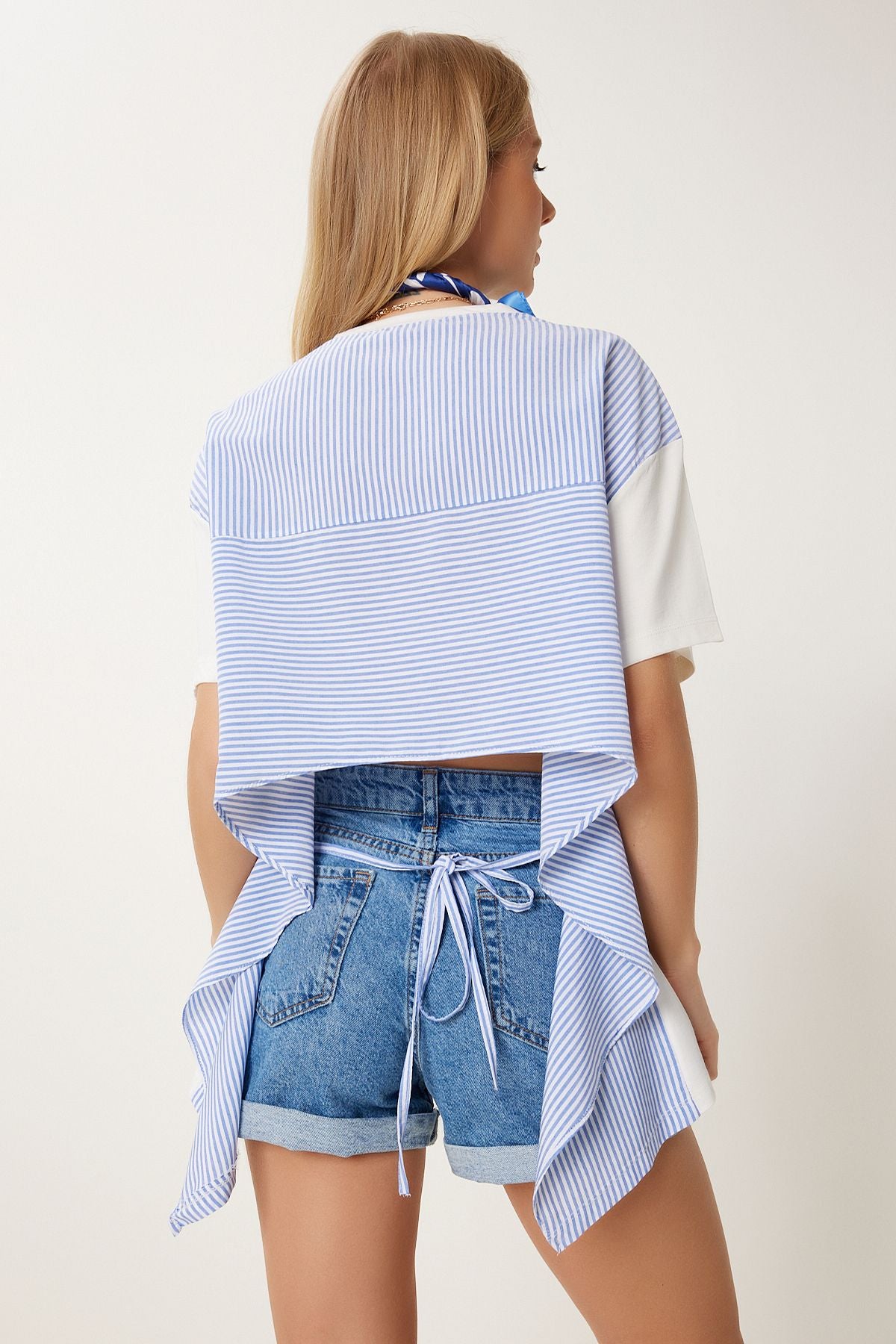 Beyaz Mavi Arkası Çizgili Poplin Detaylı Örme T-Shirt DP00257