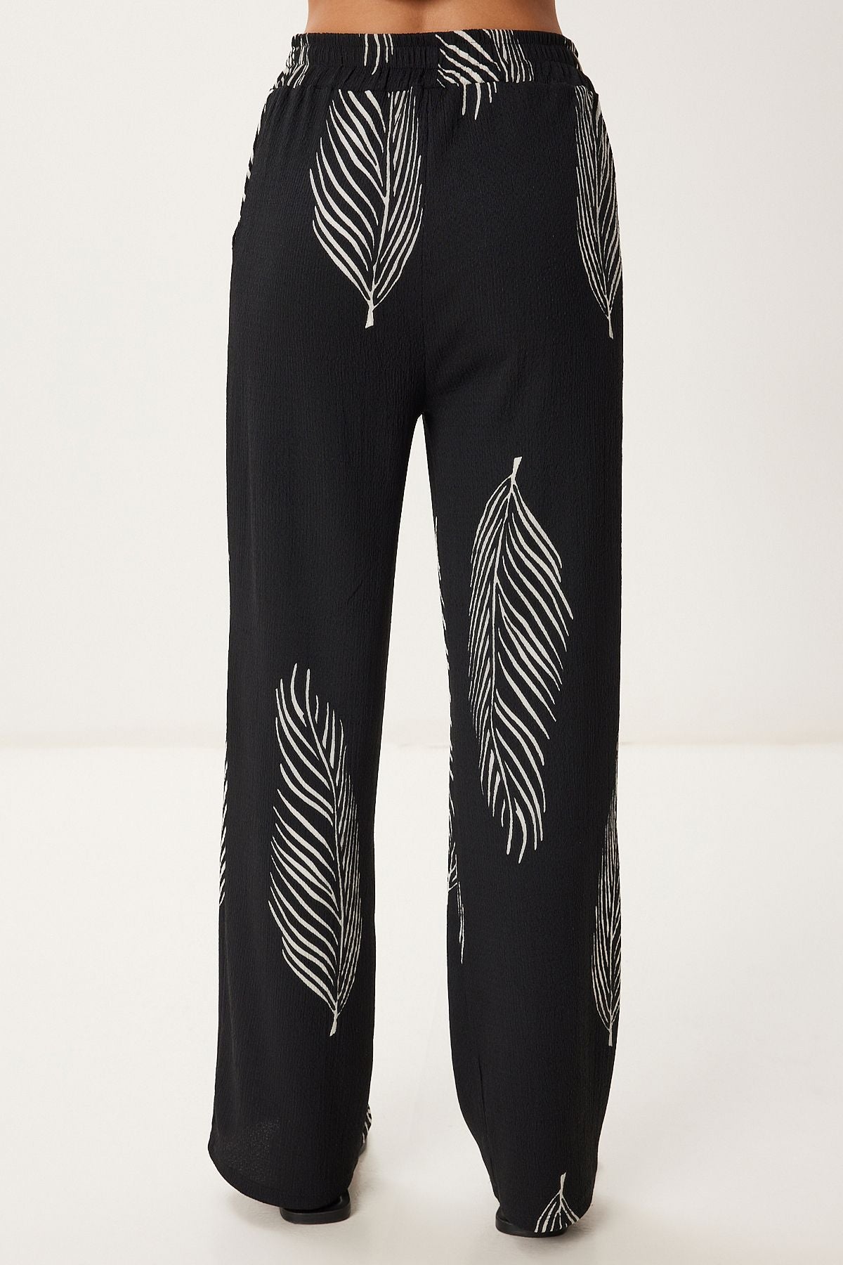 Siyah Kemik Desenli Krinkıl Örme Kimono Pantolon Takım İY00006