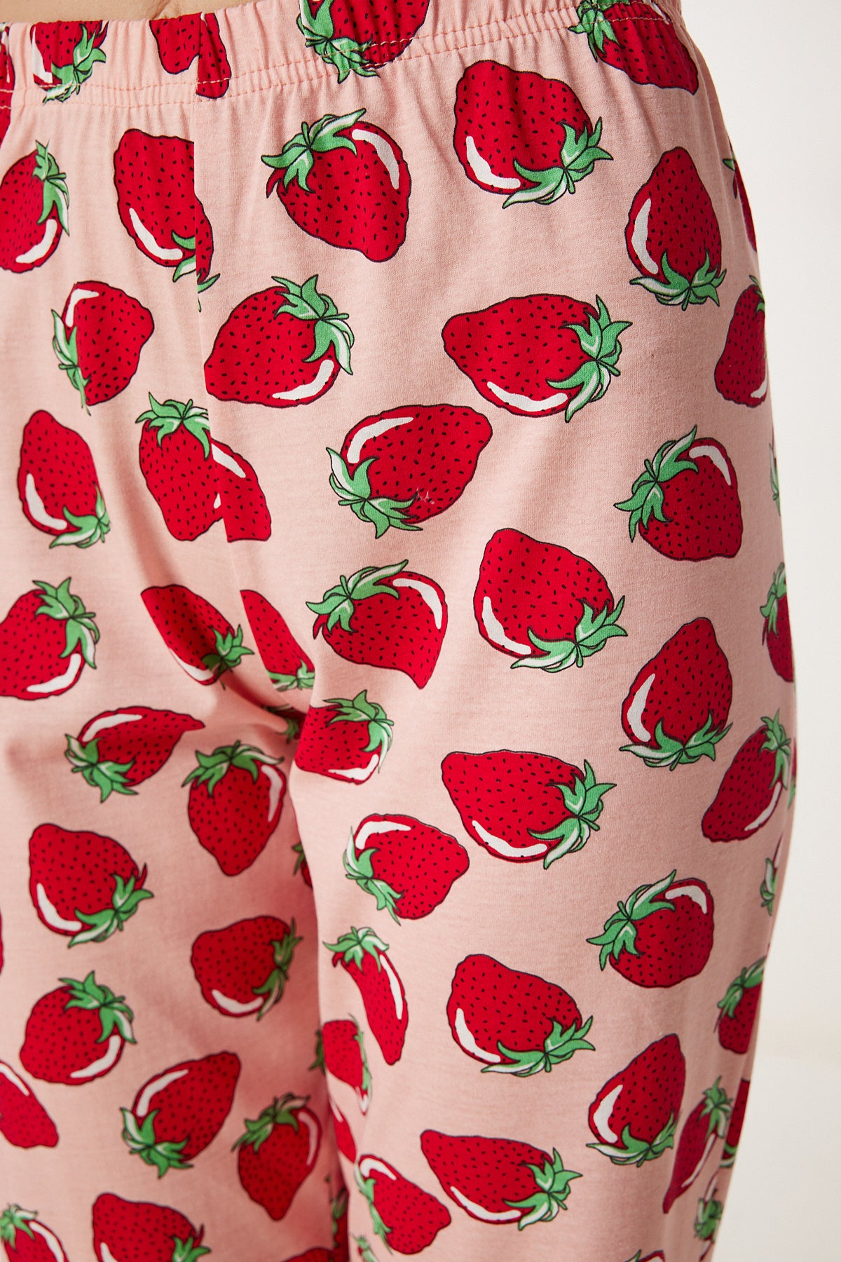 Pembe Kırmızı Desenli Gömlek Alt Örme Pijama Takımı FP00010
