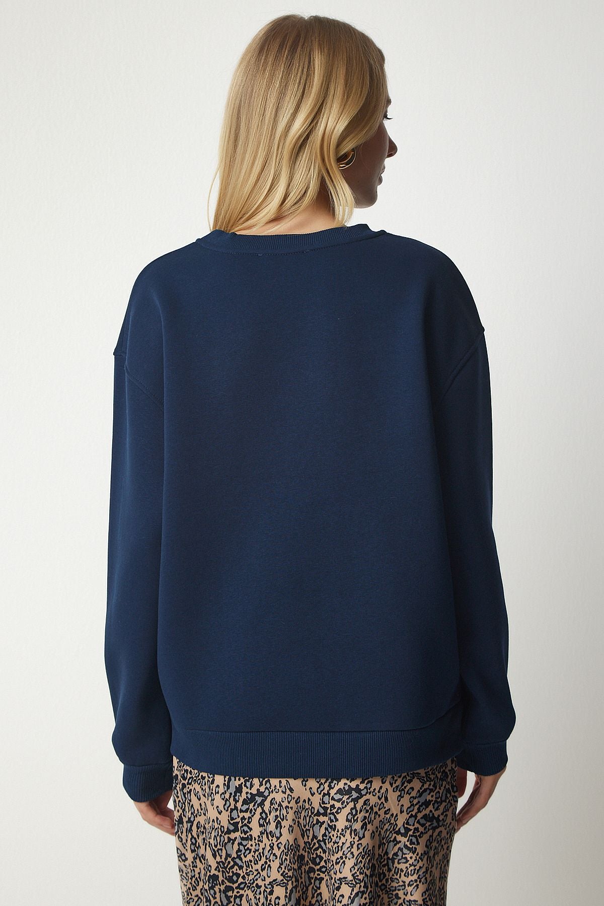 Lacivert Nakışlı Şardonlu Oversize Sweatshirt DP00190