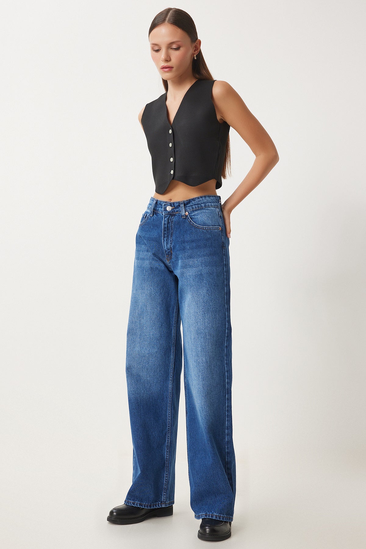 Mavi Orta Bel Geniş Paça Bol Jeans UT00023